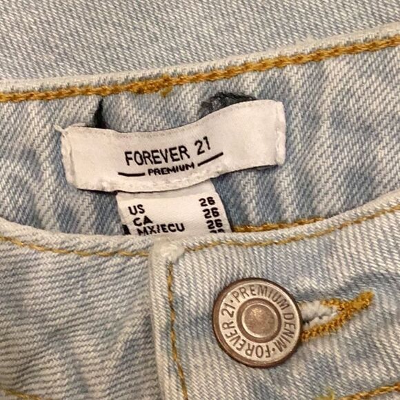 NWT Forever 21 Distressed Reworked Wide-Leg Jeans Sz 26 - Picture 7 of 14